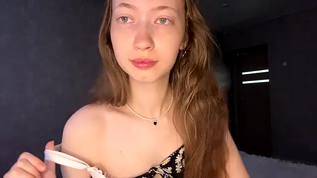 Emily Mur  online show from July 2026 05:03:02 AM