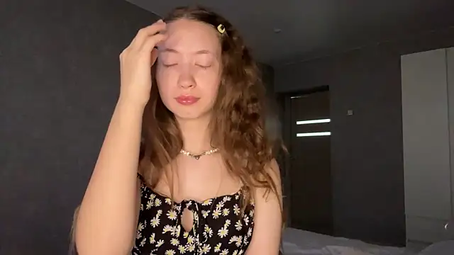 Emily Mur  online show from May 2026 05:05:01 AM