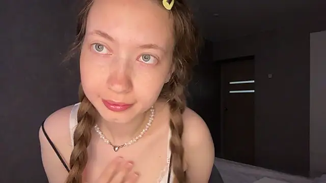 Emily Mur  online show from May 2026 05:02:01 AM