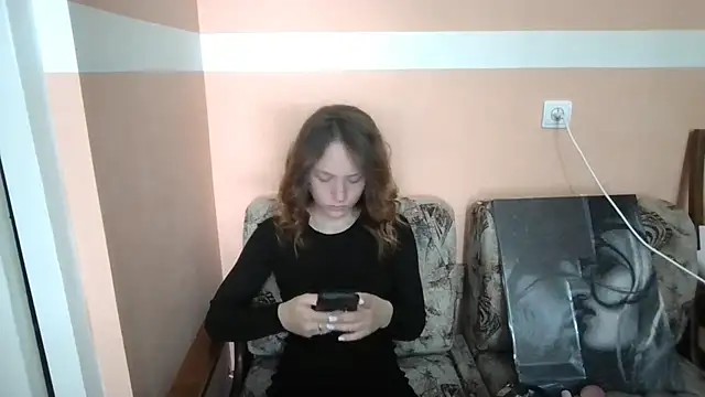 JulianeHedgpeth online show from May 2026 11:05:02 AM