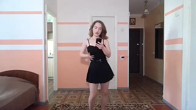 JulianeHedgpeth online show from May 2026 11:20:01 AM