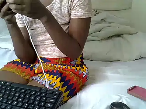 ayola7070 online show from May 2026 09:03:03 PM