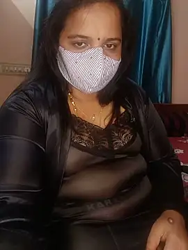 pirainilla online show from June 2026 05:32:01 PM