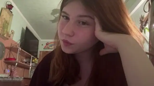 EmmaLovelyBB online show from May 2026 08:08:01 PM