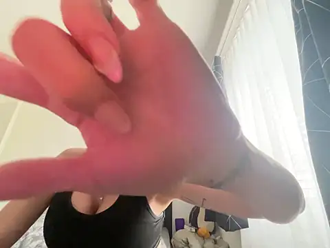 Hailey amour online show from May 2026 01:29:01 PM