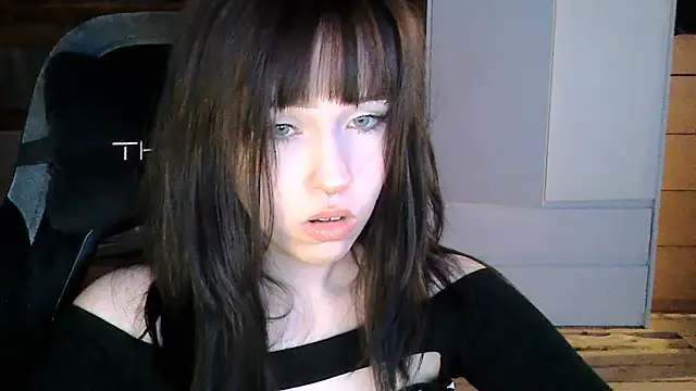 NoirEva online show from May 2026 09:32:02 PM