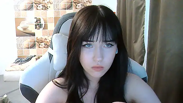 NoirEva online show from June 2026 05:01:01 PM
