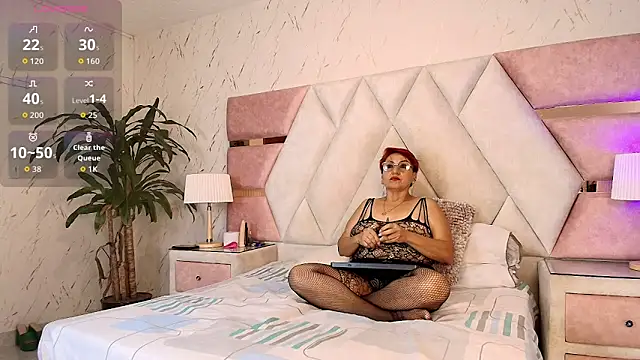 isabella luxet online show from May 2026 04:57:02 PM