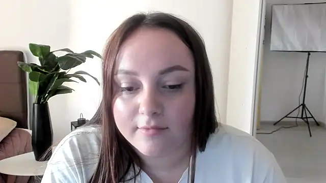 Lola BERRY22 online show from May 2026 04:49:01 PM