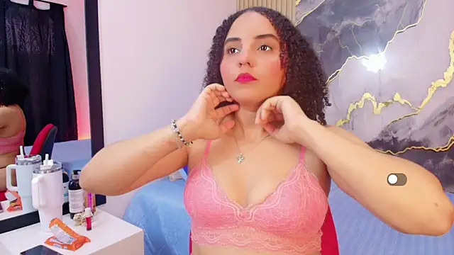 Snapshot of Sol__Latina chatting on May 2026 02:12:02 PM Sol Latina online show from May 2026 02:12:02 PM