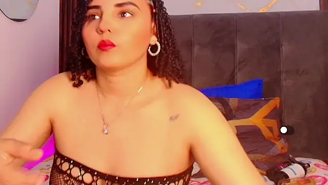 Snapshot of Sol__Latina chatting on June 2026 03:39:01 AM Sol Latina online show from June 2026 03:39:01 AM