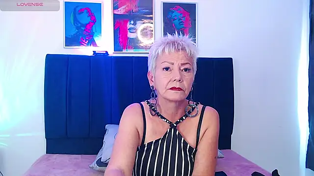 Jacky Smith1 online show from May 2026 07:32:02 PM