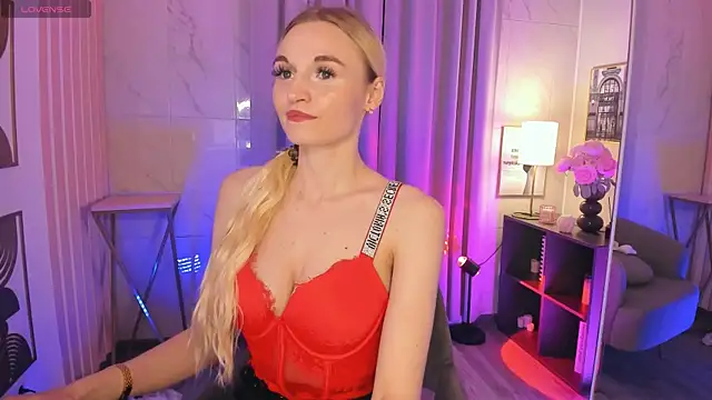 Mila  Lux online show from May 2026 08:48:01 PM