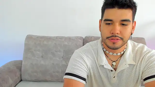 coffee with miilk online show from May 2026 09:12:02 PM