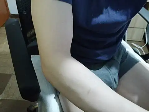 Snapshot of Dan_Hottie chatting on May 2026 10:16:02 PM Dan Hottie online show from May 2026 10:16:02 PM
