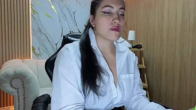 Violett tf online show from June 2026 01:06:02 PM