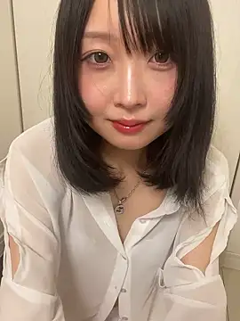 Snapshot of yu_nya chatting on June 2026 01:01:02 PM yu nya online show from June 2026 01:01:02 PM