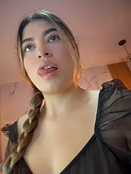 Vicky Rico  online show from June 2026 11:27:02 PM