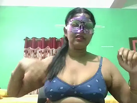 Kavya17 online show from June 2026 06:07:02 PM