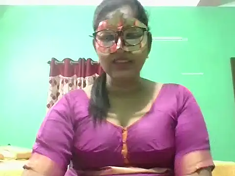 Kavya17 online show from June 2026 06:16:02 PM