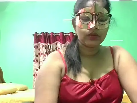 Kavya17 online show from June 2026 06:28:01 PM