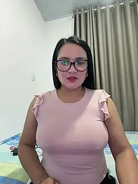 rousee69  online show from June 2026 12:28:01 AM
