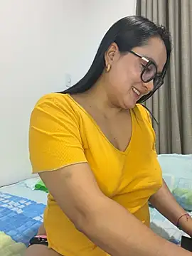 rousee69  online show from May 2026 02:52:01 AM