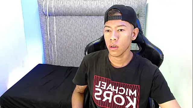 Taylerr 18 online show from June 2026 12:22:02 PM