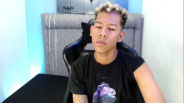 Taylerr 18 online show from June 2026 04:39:01 AM