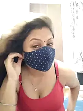 hot kiran2000 online show from June 2026 01:06:02 PM