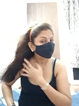 hot kiran2000 online show from June 2026 01:38:02 PM