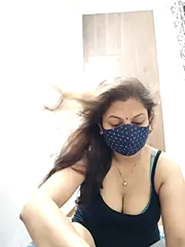 hot kiran2000 online show from July 2026 02:28:02 PM
