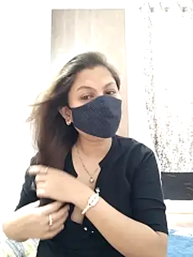 hot kiran2000 online show from June 2026 12:02:02 PM