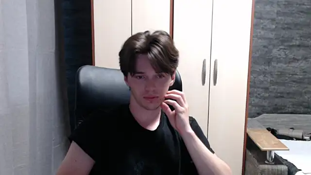 arthur   king online show from July 2026 01:01:02 PM