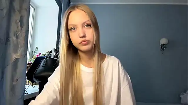 NievesHackey online show from June 2026 01:34:01 PM