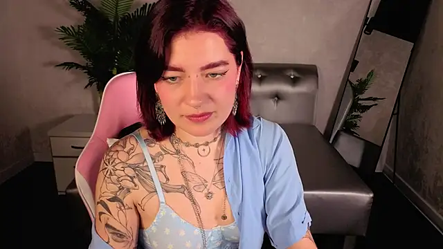 Nikki Gringer online show from May 2026 01:57:16 AM