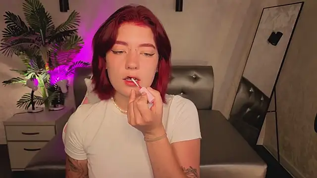 Nikki Gringer online show from June 2026 01:05:02 AM