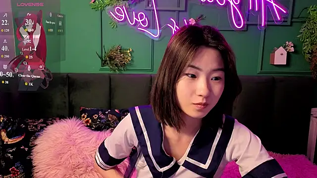 Snapshot of Runi_Asian chatting on June 2026 01:27:02 AM Runi Asian online show from June 2026 01:27:02 AM