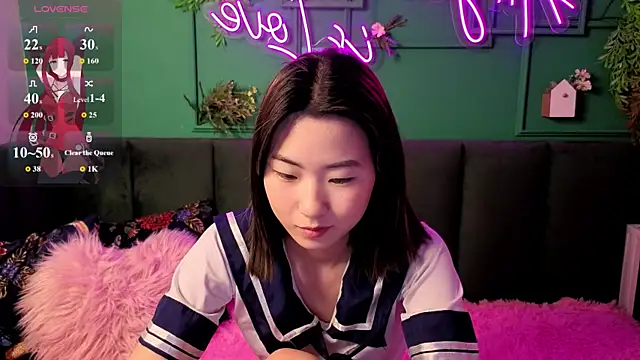 Snapshot of Runi_Asian chatting on June 2026 01:23:01 AM Runi Asian online show from June 2026 01:23:01 AM