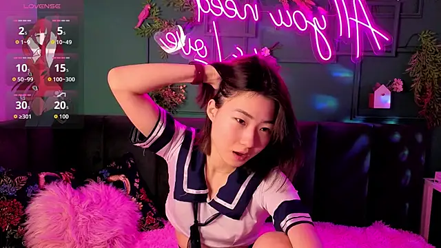 Snapshot of Runi_Asian chatting on June 2026 01:03:02 AM Runi Asian online show from June 2026 01:03:02 AM