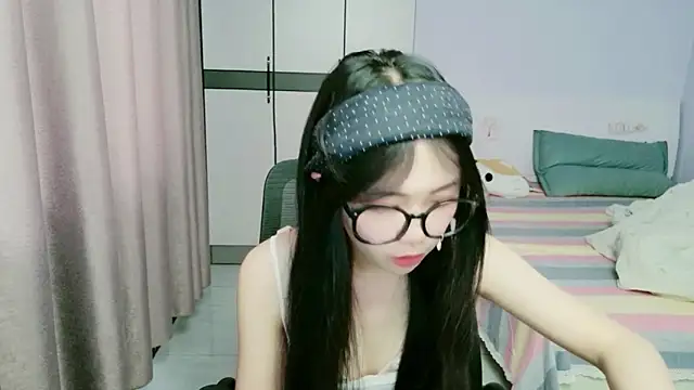 xiaoxiaoyu030 online show from May 2026 09:37:01 AM