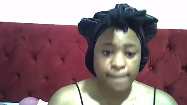 Queenleahx online show from May 2026 06:53:01 AM