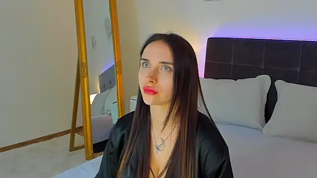 KellyWhites online show from May 2026 05:26:01 AM
