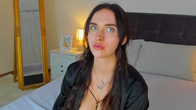 KellyWhites online show from June 2026 05:26:02 AM