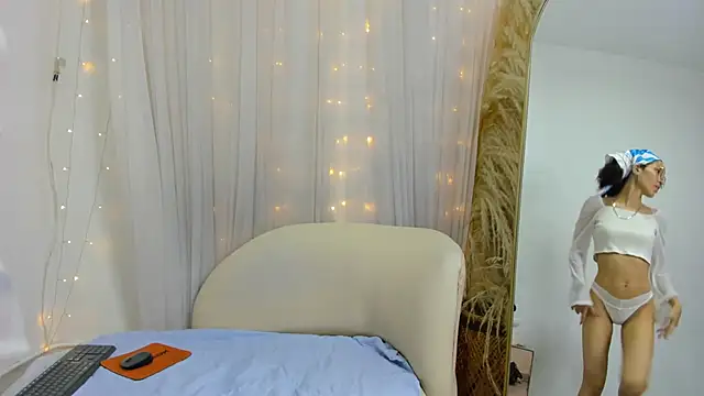 damianna  online show from July 2026 11:43:01 AM