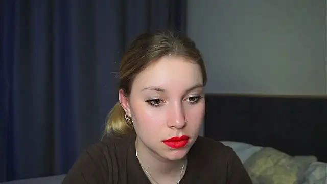 Sairallyn online show from May 2026 07:51:02 PM