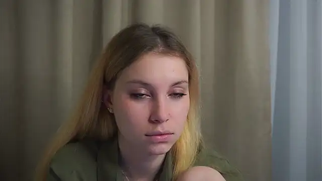 Sairallyn online show from June 2026 10:51:02 PM