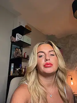 CharlottemilfUKx online show from May 2026 11:10:01 PM
