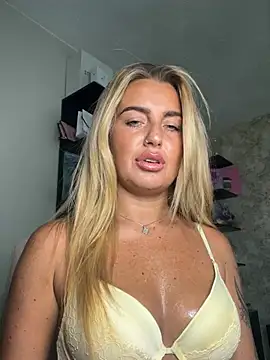 CharlottemilfUKx online show from May 2026 06:13:01 PM