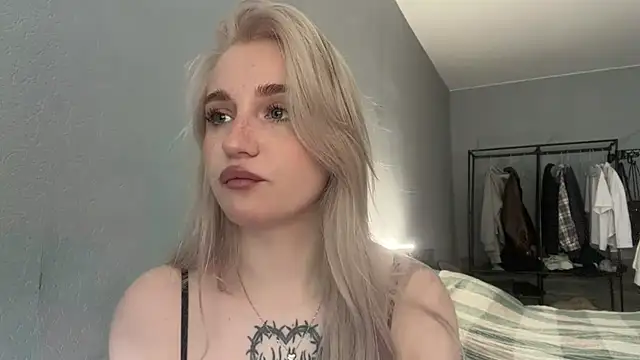 TiffanieSluyter online show from May 2026 03:18:01 PM